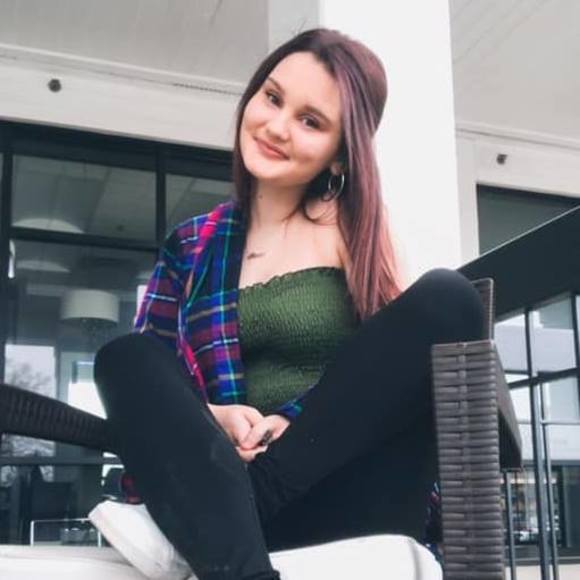 Meet your Posher, Maddie - Picture 1 of 1